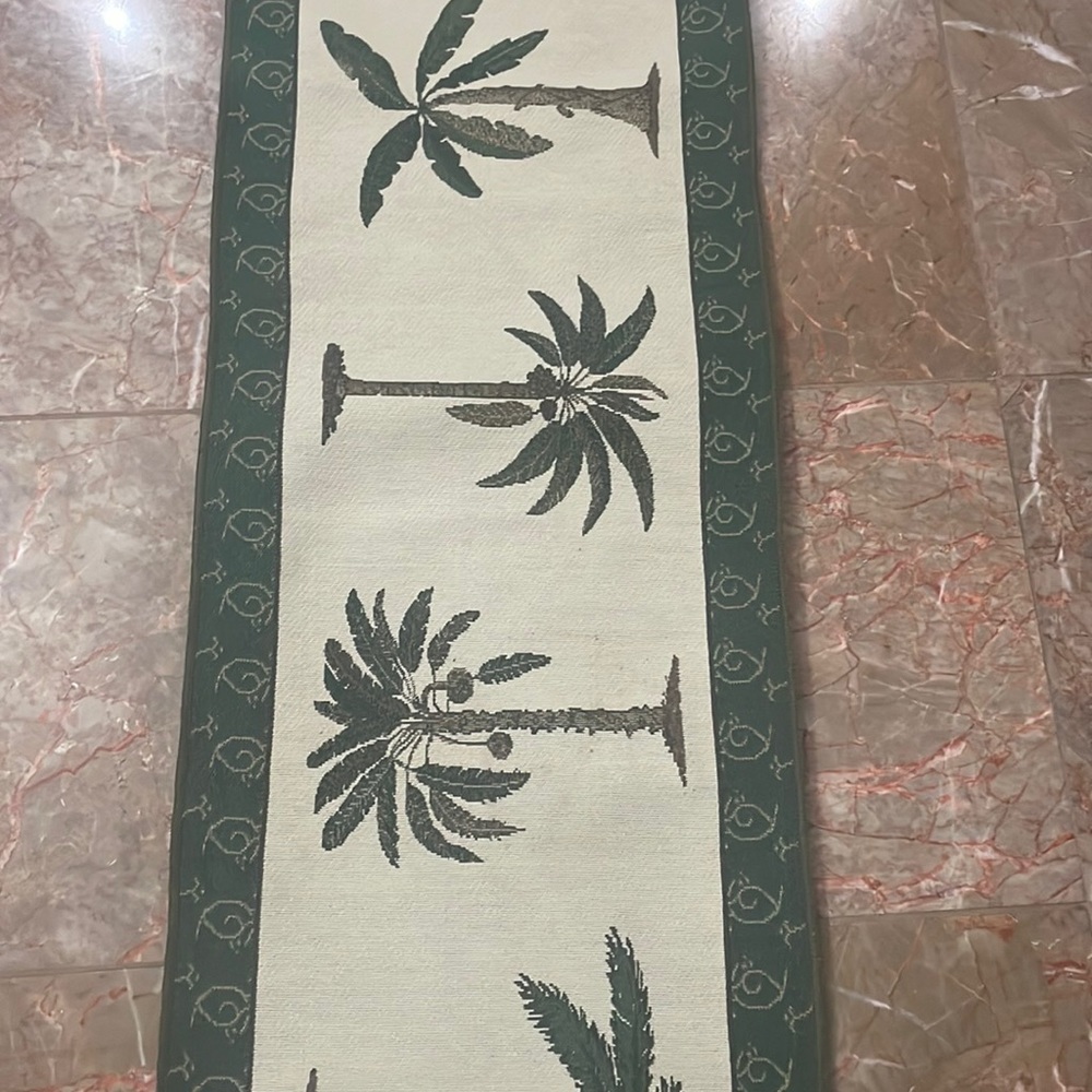Palm Tree Table Runner - Picture 5 of 11